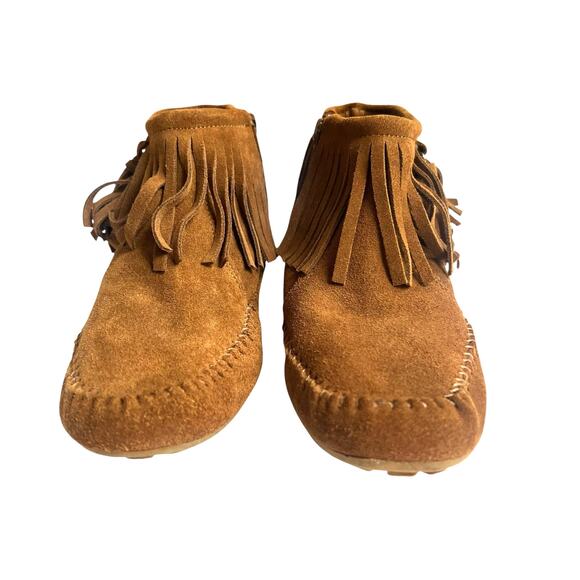 Minnetonka Women’s Suede Fringe Moccasin Boots Brown Size 7/7.5 - Picture 4 of 10